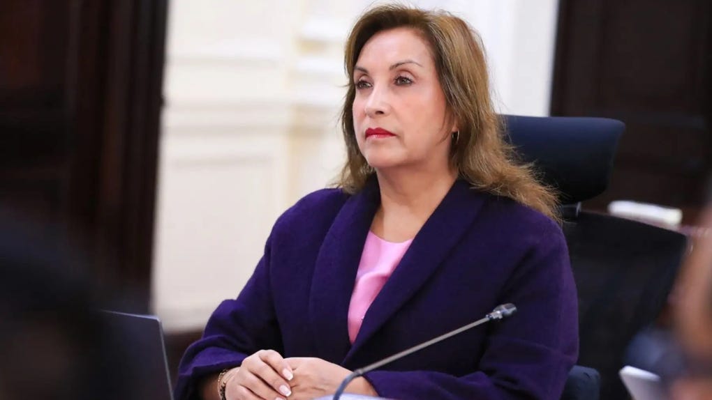 Dina Boluarte enfrenta múltiples investigaciones fiscales.