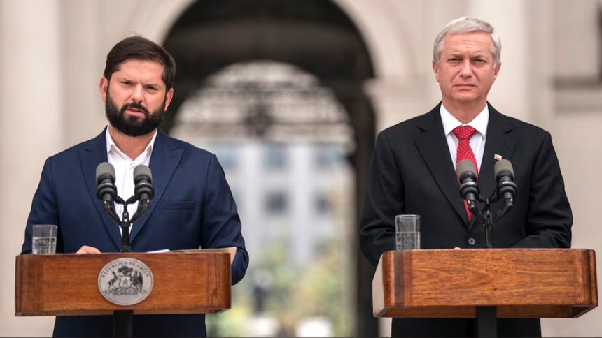 Chile: Kast pone fin al traspaso de mando con Gabriel Boric por 