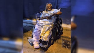 San Juan de Lurigancho: buscan a familiares de adulto mayor enfermo en estado de abandono