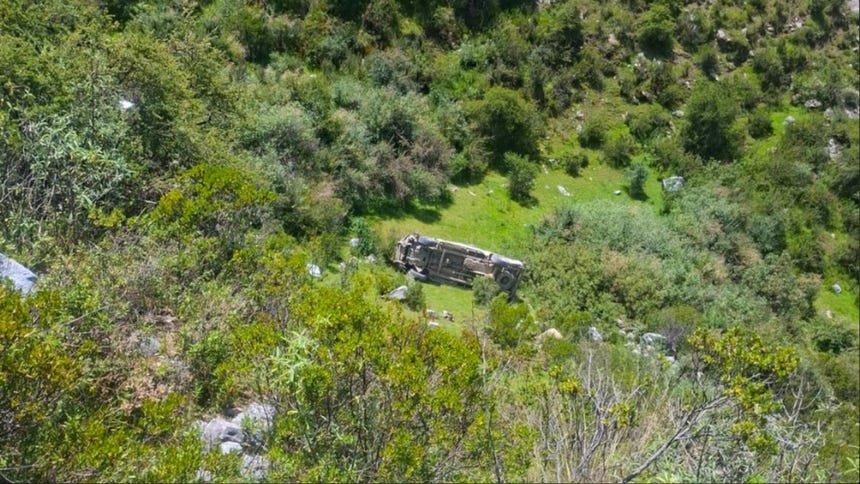 El conductor de la unidad falleció a causa del accidente, según informó la Policía Nacional. 