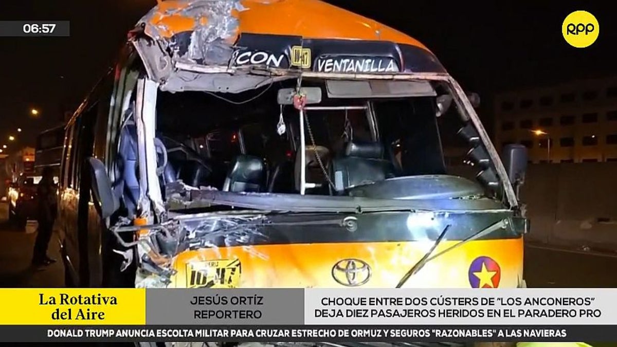 ¡Otra vez los ‘Anconeros’! Dos cústeres chocaron en plena Panamericana Norte y dejan al menos diez heridos