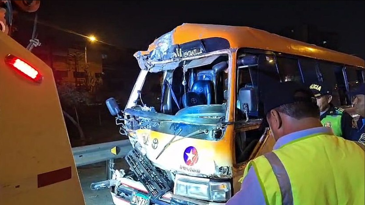 Al menos diez heridos en choque de dos ‘Anconeros’ en la Panamericana Norte [VIDEO]