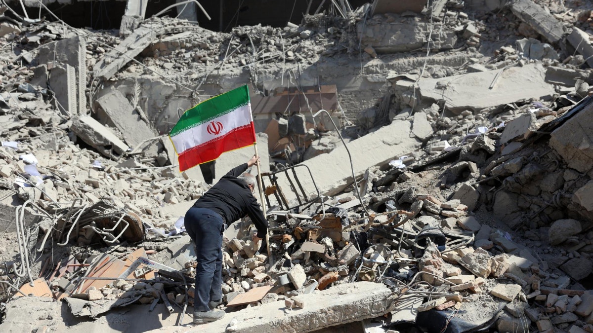 Futuro incierto en Irán tras muerte de Alí Jamenei y ofensiva de EE.UU. e Israel, alerta internacionalista