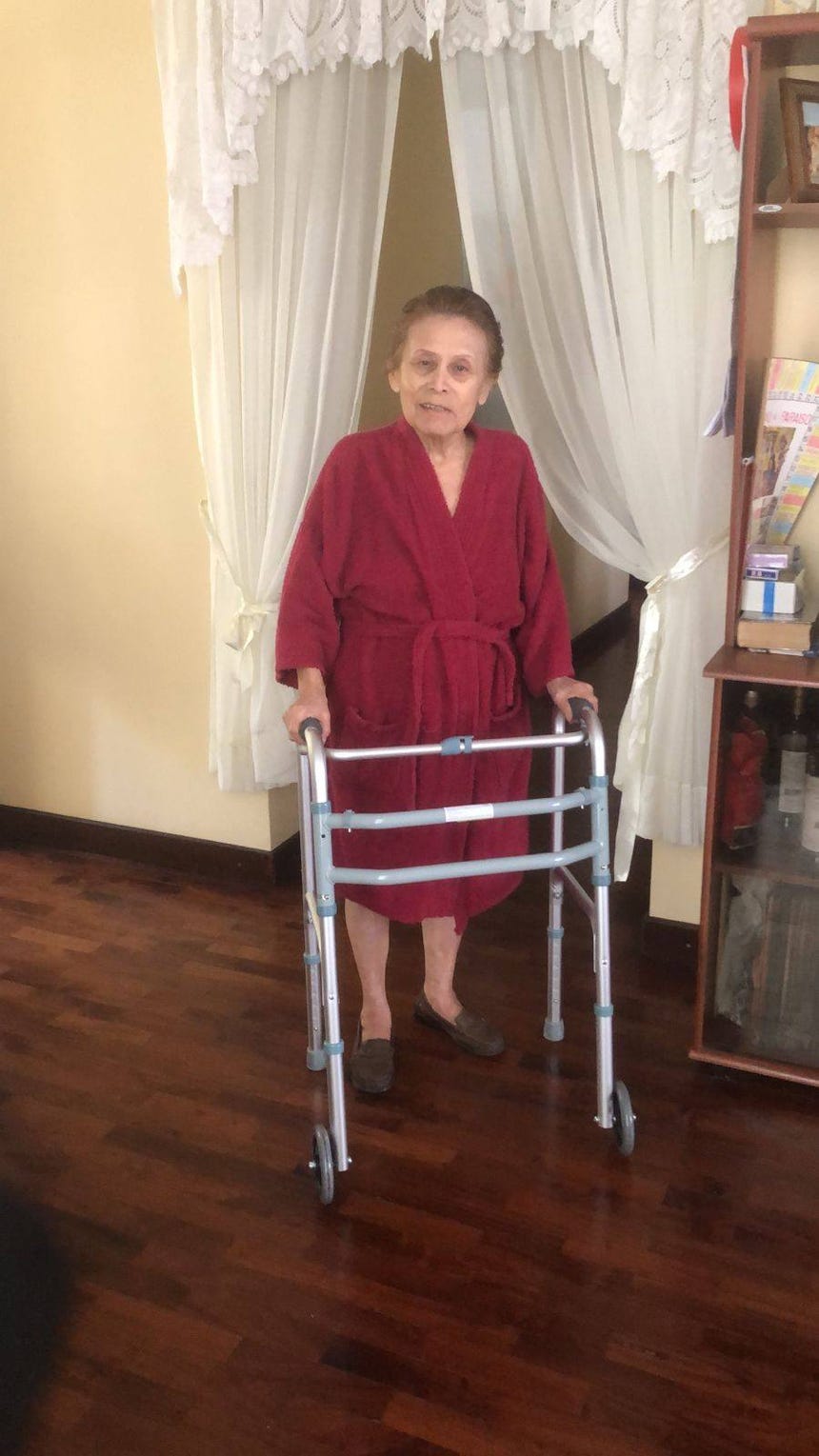 Irma Maury durante su proceso de recuperación.