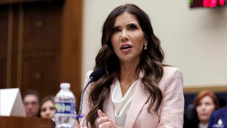 EE.UU.: Trump sustituye a la secretaria de Seguridad Nacional, Kristi Noem, criticada por operativos de ICE en Mineápolis