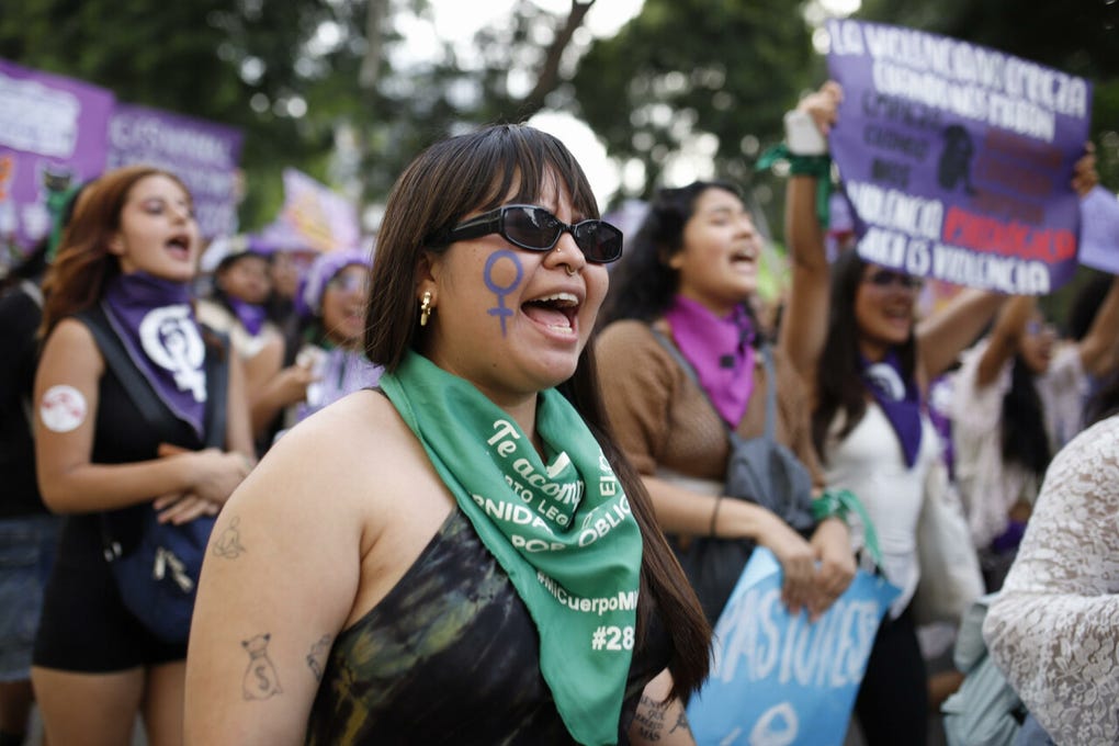 Día Internacional de la Mujer: colectivos marcharon en el centro de Lima