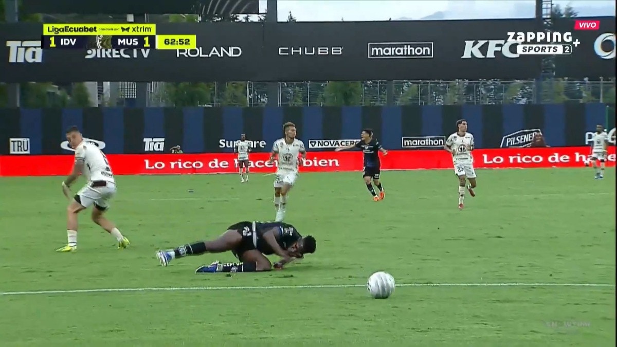 Este fue la lesión de Jean Pierre Arroyo en el partido.