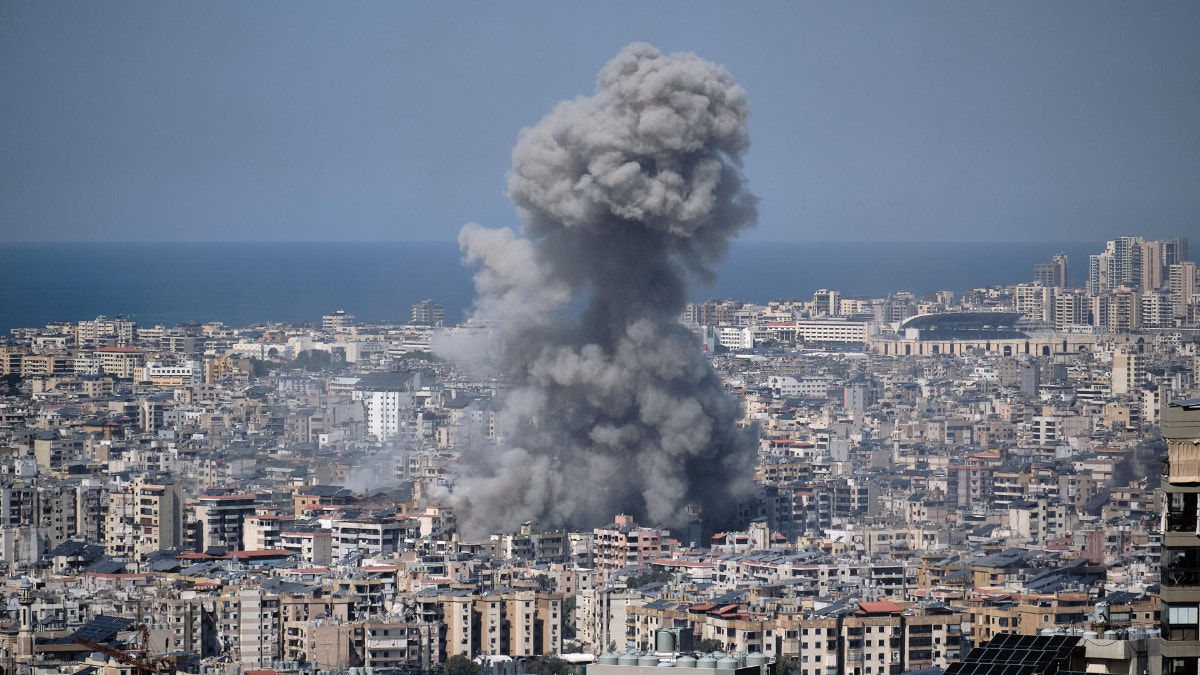 Guerra en Medio Oriente: Israel inicia una serie de bombardeos de forma simultánea contra Irán y Beirut