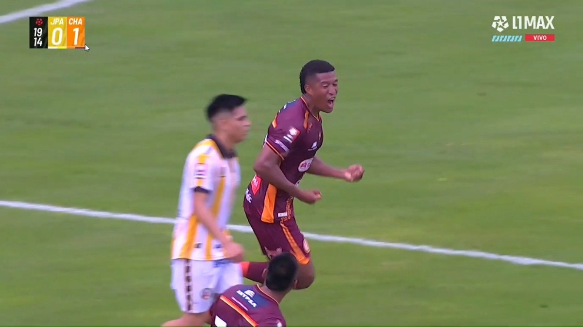 Oshiro Takeushi marcó el 1-0 para Los Chankas