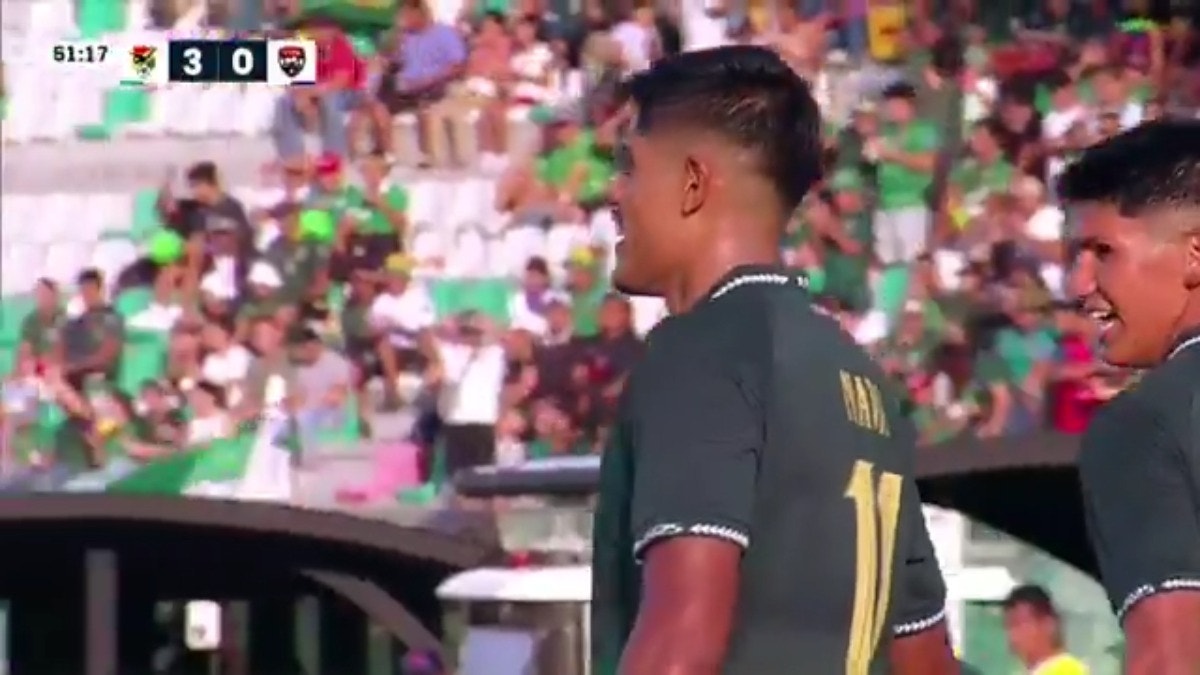 Fernando Navas anotó el 3-0 para Bolivia