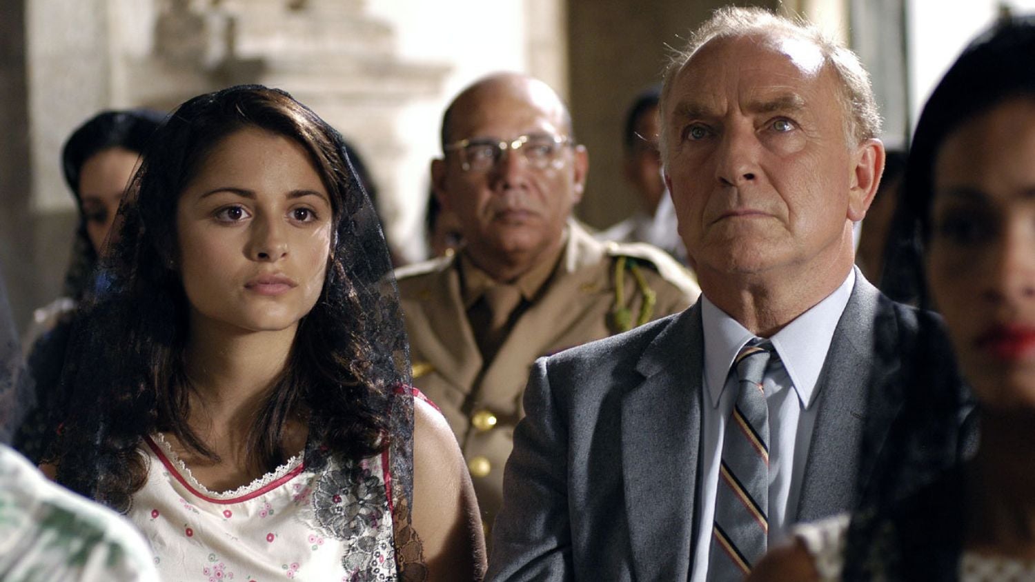 Para Variety, Jonathan Holland calificó la cinta como “apresurada, pero disfrutable” y ejecutada con “habilidad clínica”.