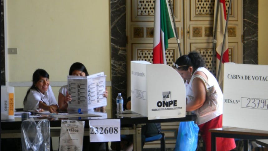 Casi 500 mil peruanos salieron del país y no actualizaron su domicilio en el DNI, según Reniec