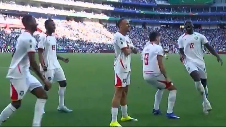 Surinam pegó primero: Van Gelderem marcó el 1-0 y sorprende a Bolivia en el repechaje [VIDEO]