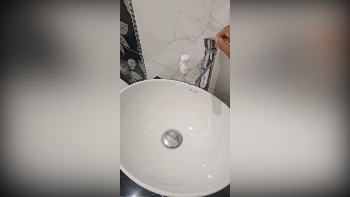 Pobladores denuncian una grave escasez de agua que afecta a más de cien mil personas en Puerto Maldonado. 