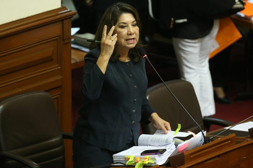 Martha Chávez apeló la sanción impuesta a su partido por la ONPE, la cual, finalmente, fue desestimada por el JNE. Martha Chávez apeló la sanción impuesta a su partido por la ONPE, la cual, finalmente, fue desestimada por el JNE.