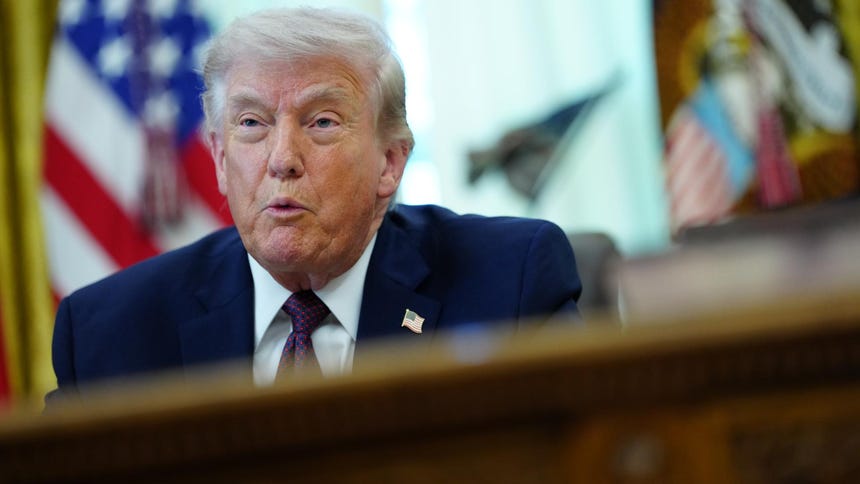 Donald Trump dice que dejará la seguridad del estrecho de Ormuz en manos de otros países