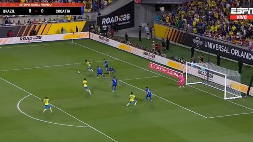 ¡Golazo! La magia de Vinicius Junior: eludió a tres jugadores de Croacia y asistió para el tanto de Danilo [VIDEO]