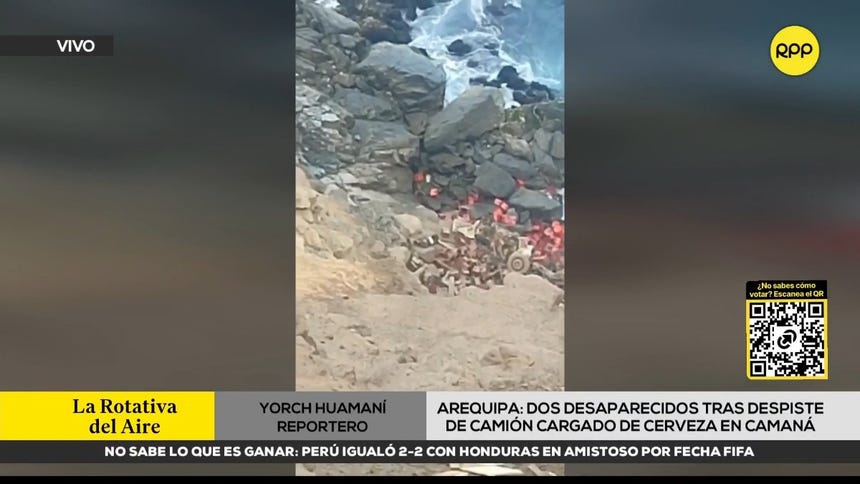 Arequipa: dos desaparecidos tras despiste de camión cargado de cerveza en Camaná