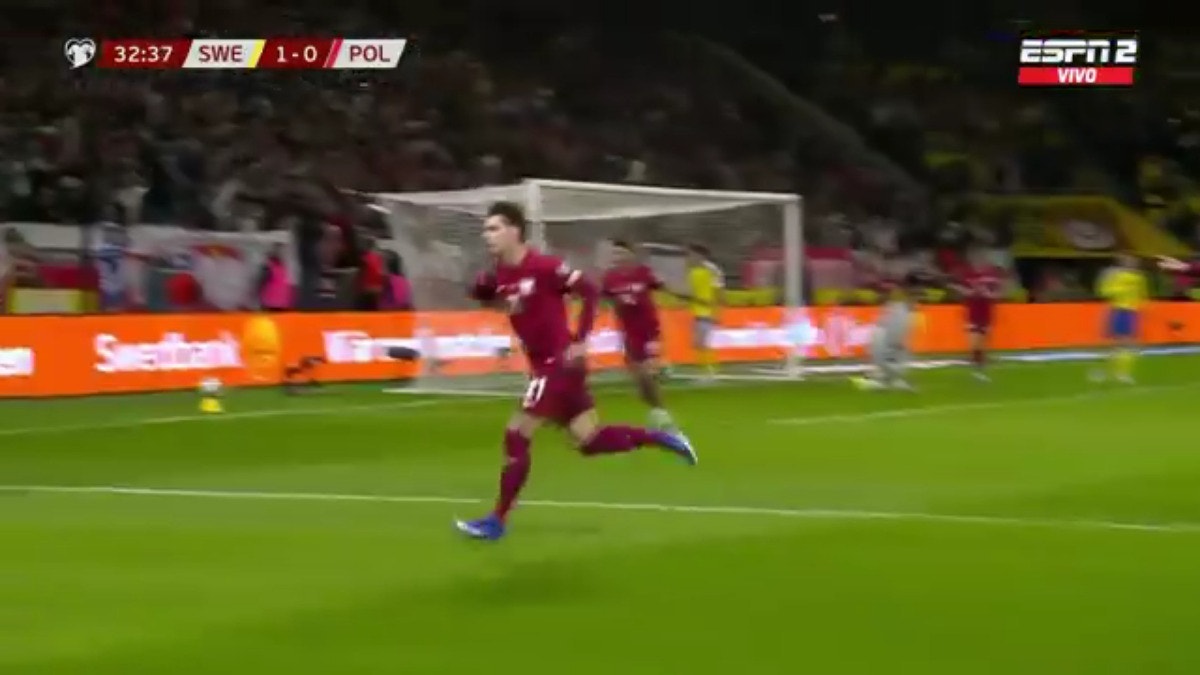 Zalewski anota el 1-1 para Polonia