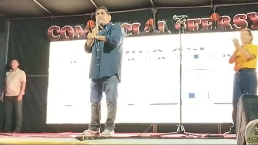 Lambayeque: Carlos Álvarez culmina campaña en Chiclayo y promete mano dura contra la delincuencia