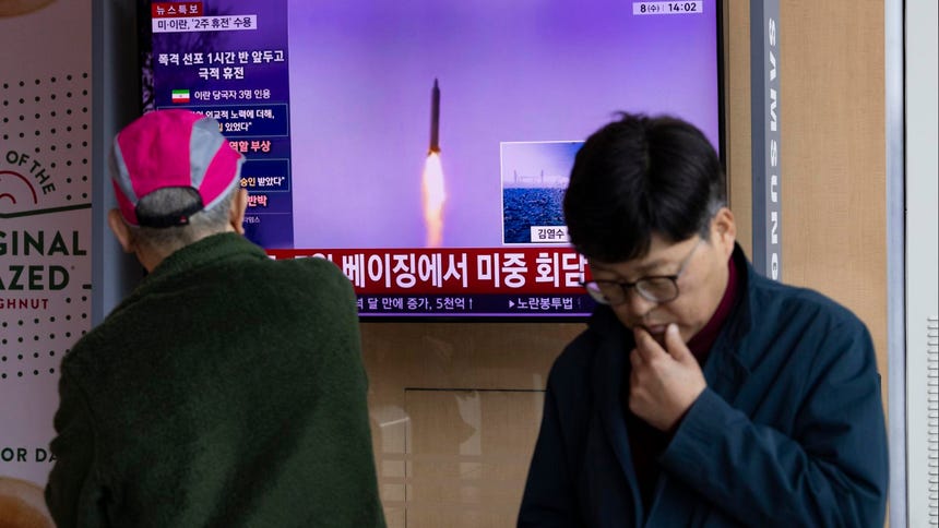 Corea del Norte reconoce varias pruebas de misiles, incluida una con bombas de racimo