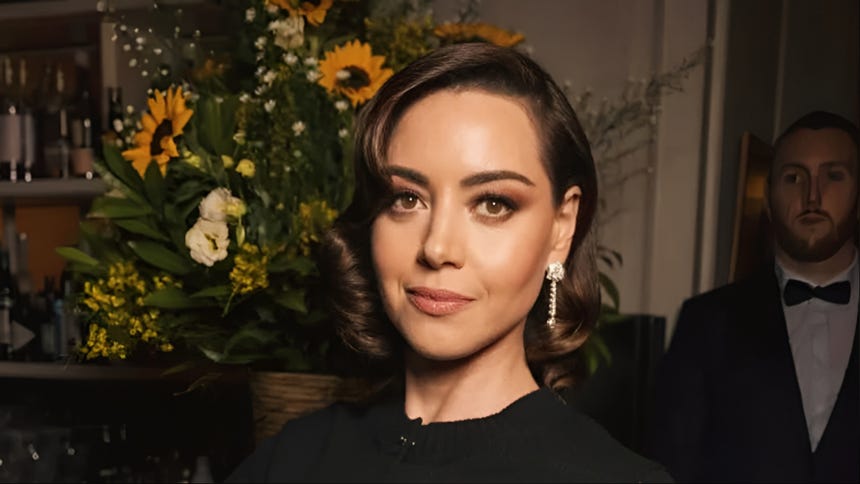 ¡Embarazada! Aubrey Plaza tendrá su primer hijo con Chris Abbott, a un año de la muerte de su esposo Jeff Baena