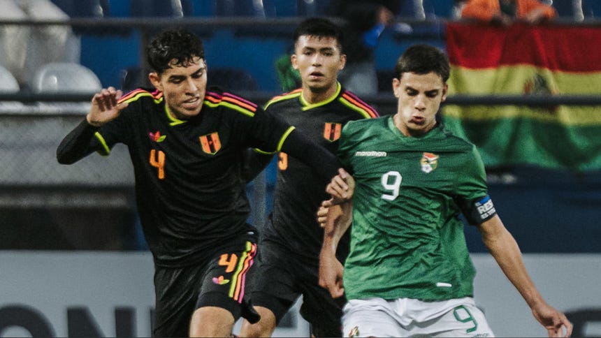 Bolivia y el golazo de 'chalaca' que dejó sin reacción a Perú en el Sudamericano Sub 17 [VIDEO]