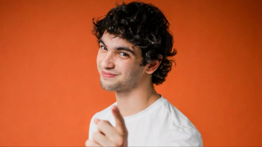 Diego Villarán abraza sus dudas e inseguridades en medio de su gran momento en la televisión, el cine y la música