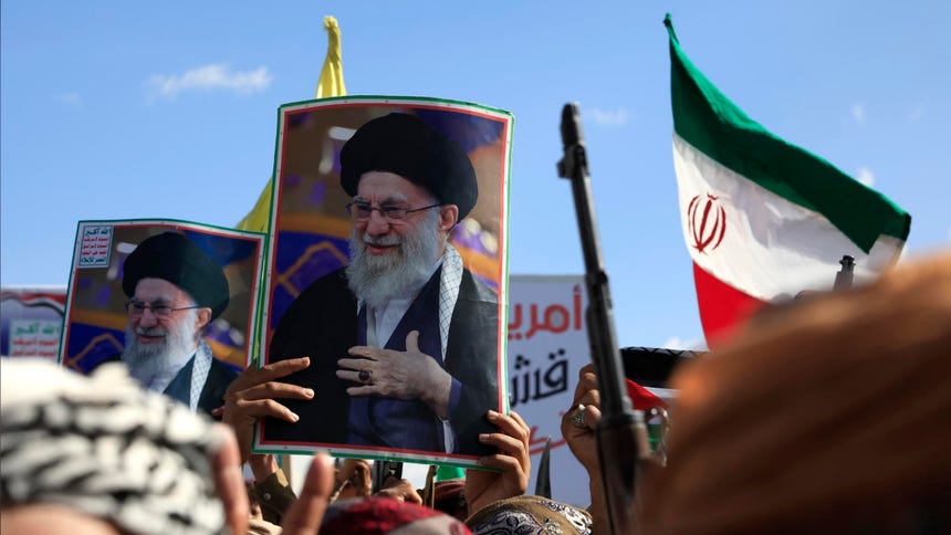 Irán niega el bloqueo de Ormuz por EE.UU. anunciado por Trump y advierte a buques militares que se acerquen