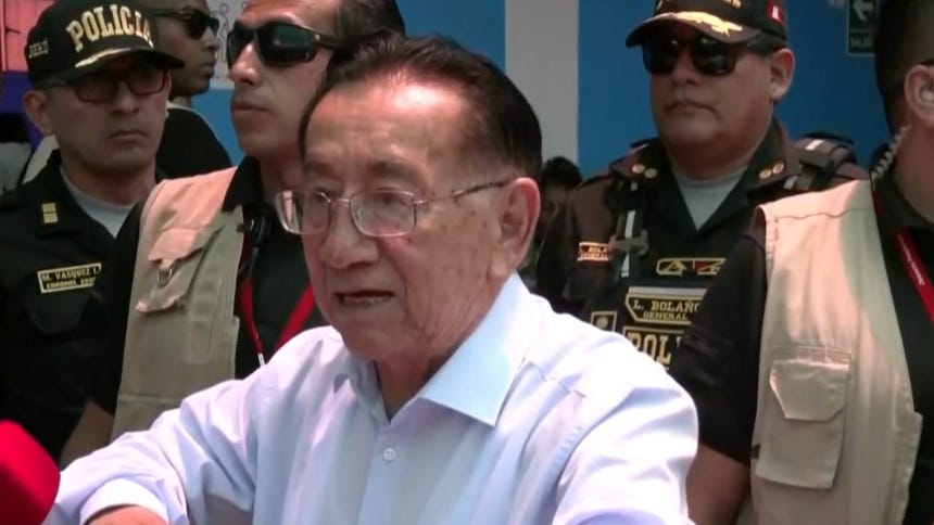 Balcázar sobre demora de entrega de material electoral: Si hubiera responsabilidad administrativa, debe ser asumida