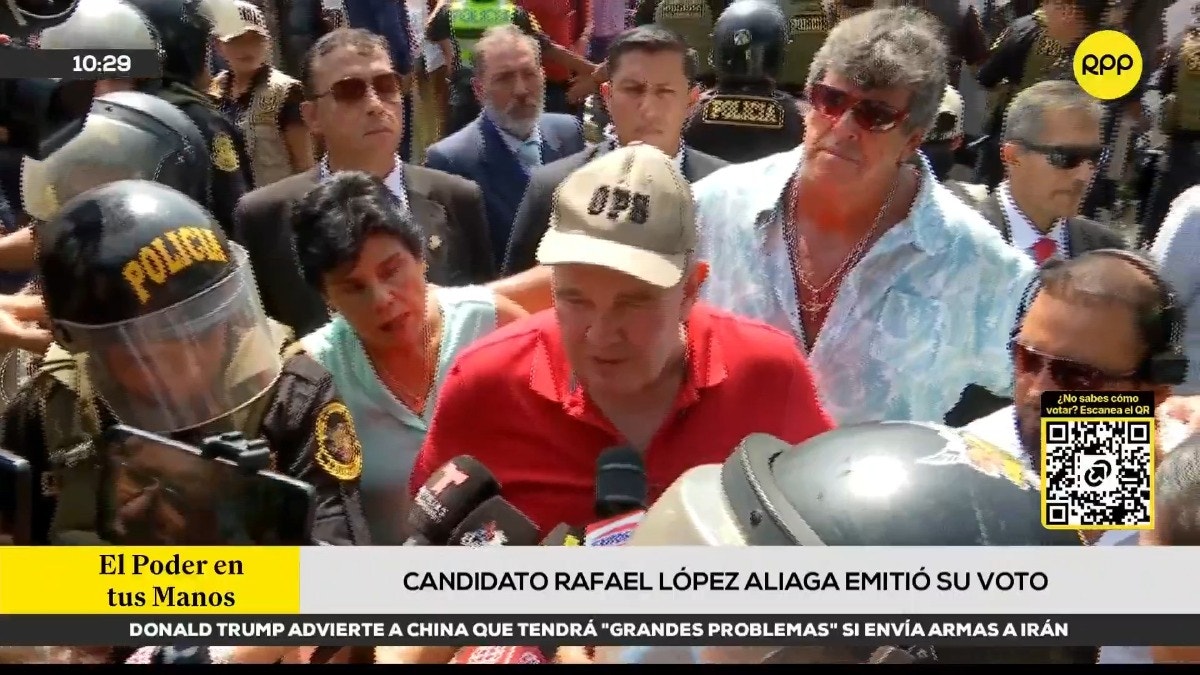López Aliaga se pronunció tras emitir su voto. 