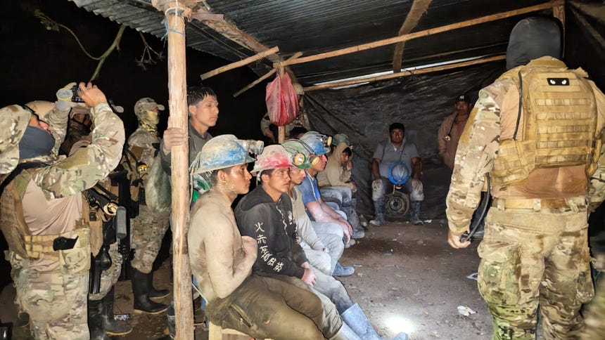 'Operación Qatar': Policía y FF.AA. rescatan a 20 mineros secuestrados en Pataz en operativo conjunto