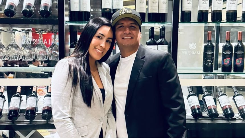 Esposa de Reimond Manco decide terminar su matrimonio tras chats privados del exfutbolista con una seguidora