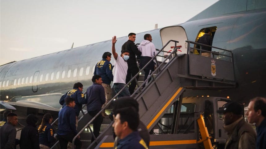 Chile pone en marcha política migratoria de Kast: ¿podría habilitarse un corredor humanitario que pase por Perú?