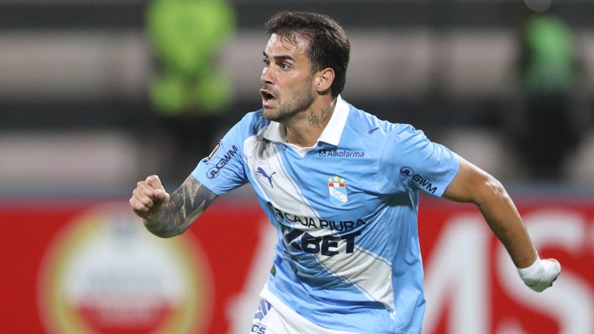 "Para nosotros no fue penal": Felipe Vizeu molesto por decisión del VAR ante Palmeiras