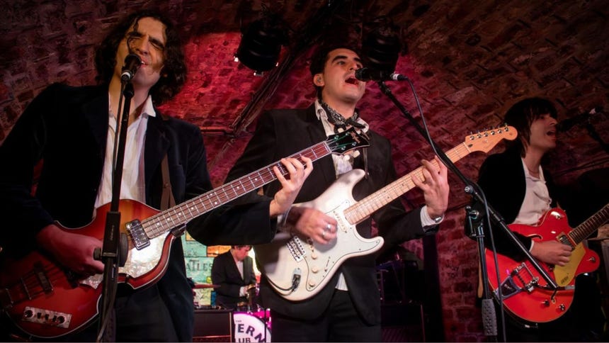 Tributo Oxígeno en Lima: Los Mapaches interpretan los éxitos de The Beatles en vivo