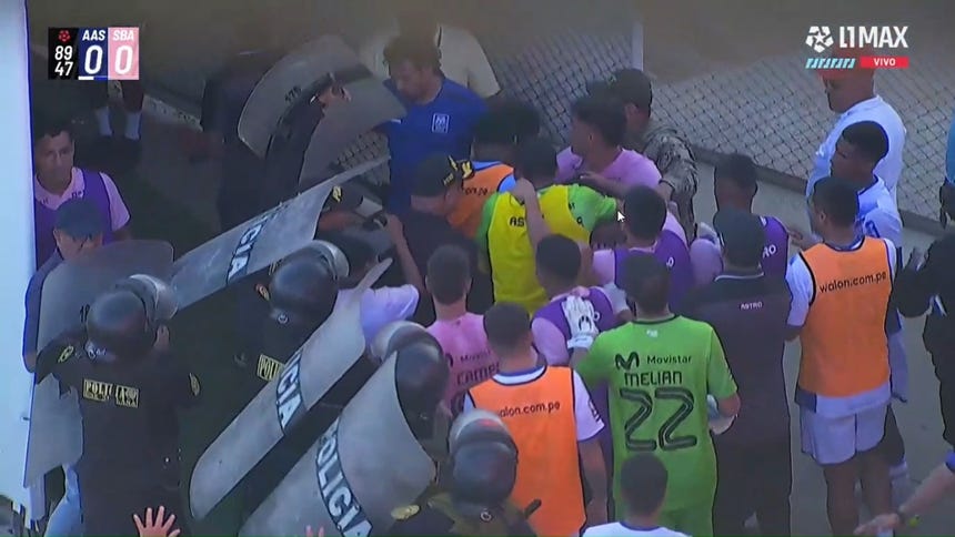 En su debut con Sport Boys, Miguel fue expulsado y protagonizó gresca en duelo con Alianza Atlético [VIDEO]