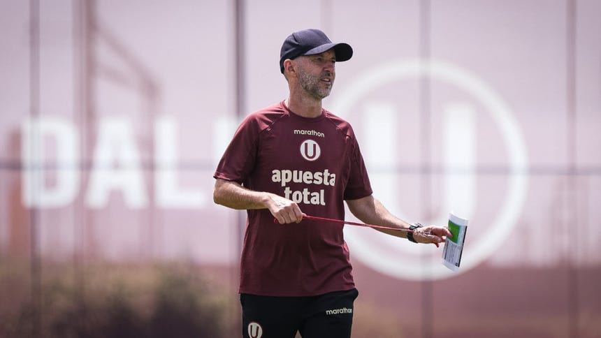 Universitario Dismisses Coach Javier Rabanal