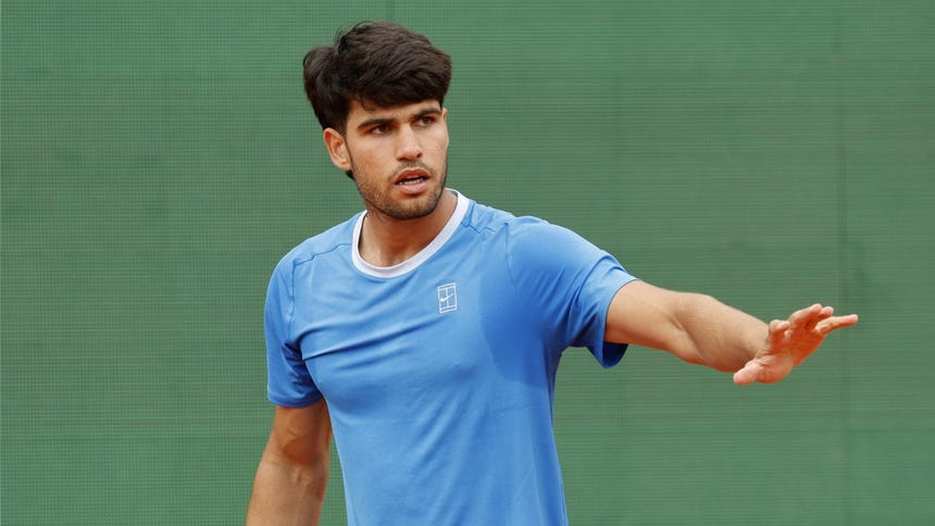 Carlos Alcaraz no aseguró su presencia en Roland Garros