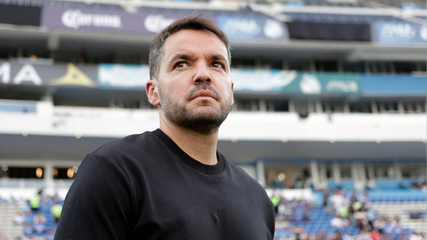 Pese a clasificar a la liguilla: Cruz Azul despidió a Nicolás Larcamón como director técnico