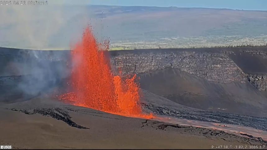 El volcán hawaiano Kilauea entró en erupción con fuentes de lava de 300 metros de altura [VIDEO]