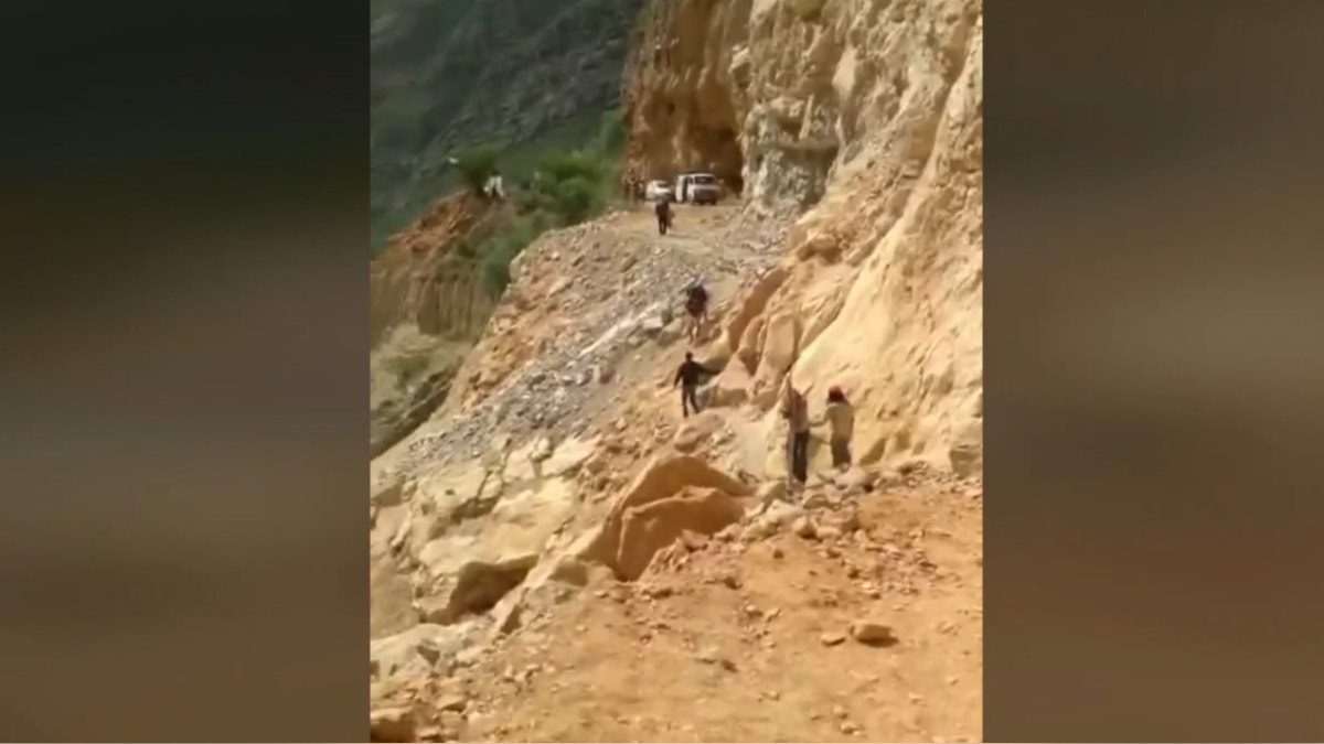 Huacaybamba permanece aislada tras caída de rocas en sector de Copuma