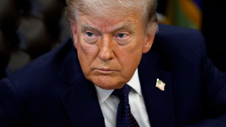 Donald Trump dice que Irán hizo una nueva propuesta tras cancelar el viaje de negociadores a Pakistán