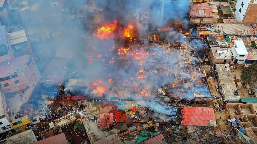 Chancay: un incendio consumió viviendas en asociación vecinal y dejó sin hogar a familias