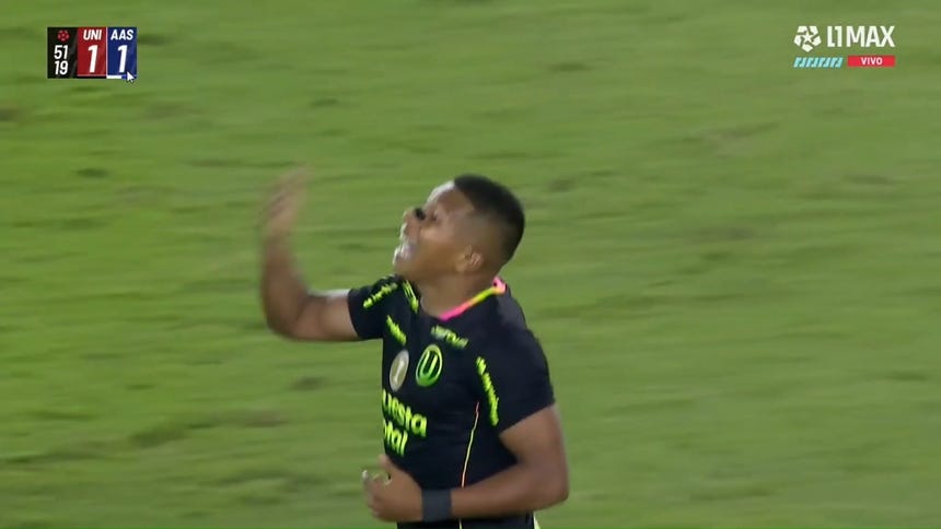 Lo empató rápido: Edison Flores anotó el 1-1 de Universitario ante Alianza Atlético [VIDEO]