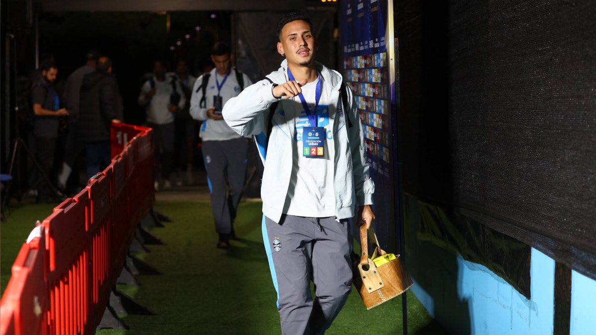 Erick Noriega negó oferta del fútbol europeo: "Mi cabeza está totalmente en Gremio"