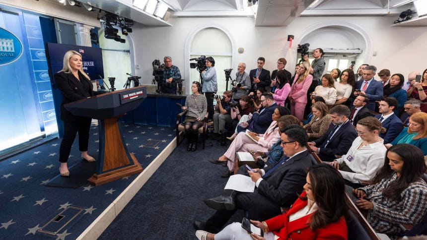 La Casa Blanca dice que revisará los protocolos de seguridad para eventos con Trump