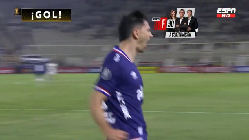 ¡Nacional lo empató con 10 jugadores! Gol de Silvera para el 2-2 ante Universitario