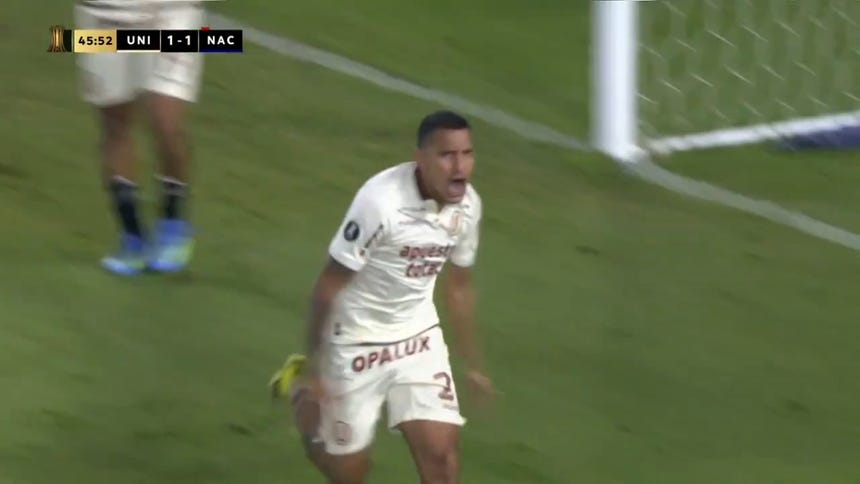 Alex Valera marcó el 2-1 de Universitario