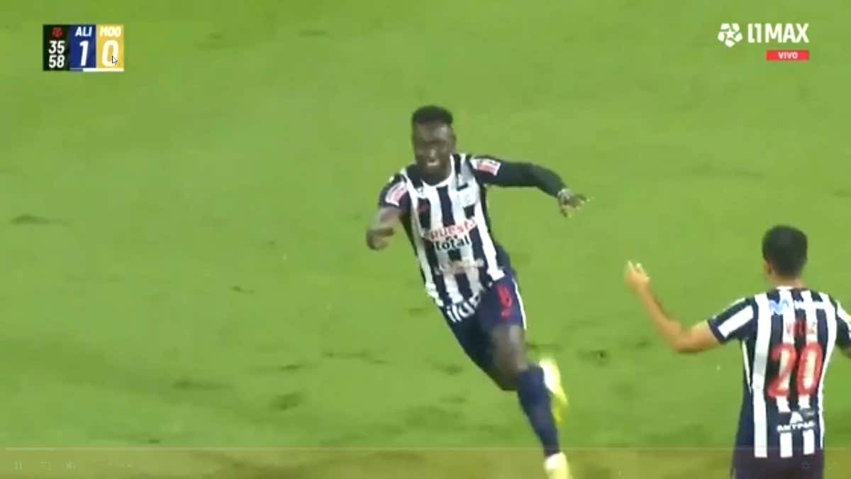 Alianza Lima vence 2-1 a CD Moquegua y se mantiene líder del Torneo Apertura — image 4
